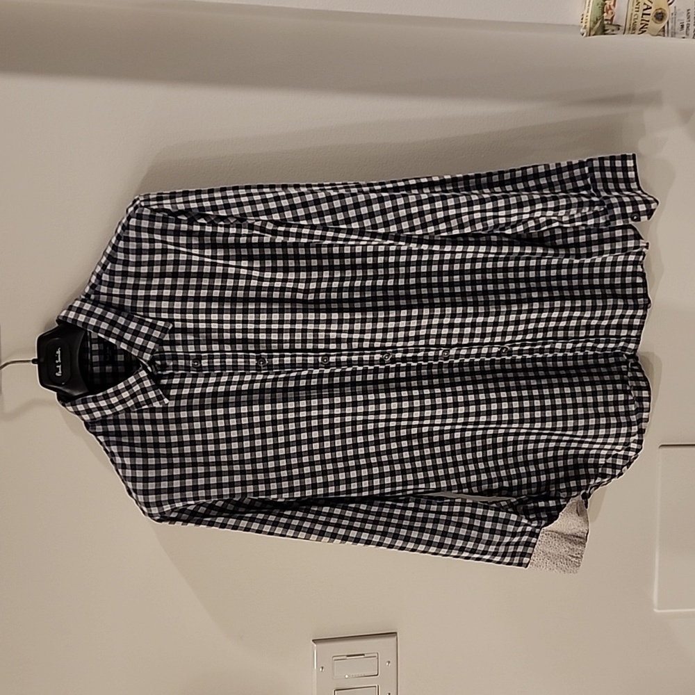 Paul Smith tailored slim fit brushed cotton shirt. 82% cotton 18% wool